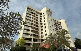 Tanjung Tuan Regency By Nh Apartment